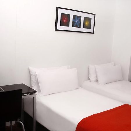 בואנוס איירס Cordoba 860 Suites חדר תמונה